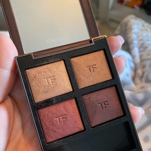 Tom Ford eye color quad in shade 04 Honeymoon